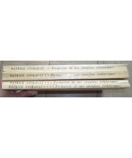 4 volumes avec de nombreux exemples de texte et musique